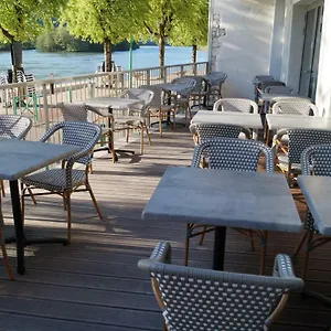 Du Rhone Hotel